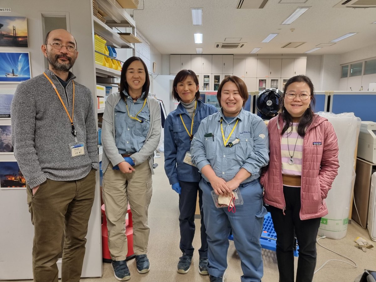 Dr. Yiming Wang (@yiming_v_wang) on Twitter photo I had an amazing sampling experience #IODP core <a href="/kochi_JAMSTEC/">JAMSTEC 高知コア研究所</a> for past 2 weeks. Huge thanks to curator <a href="/IodpKcc/">KCC IODP Curator</a> and all technical staff for their meticulous care and superb logistical support. I had an amazing sampling experience #IODP core <a href="/kochi_JAMSTEC/">JAMSTEC 高知コア研究所</a> for past 2 weeks. Huge thanks to curator <a href="/IodpKcc/">KCC IODP Curator</a> and all technical staff for their meticulous care and superb logistical support.