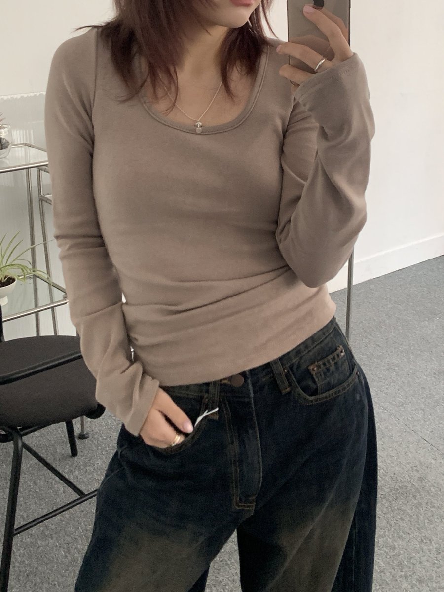 〇 #RT 추첨 SYMBOL T BOLD.ver 증정 〇

누적 판매량 2,000pc
SYMBOL T의 BOLD.ver 드디어! 구매 가능합니다.

겨울철 기본티로 강추!
괜히 일년내내 베스트가 아니지요 ◟(ᵔ ̮ ᵔ)͜

저는 정말 20장은 갖고 있습니다..

chanarchive.kr/product/symbol…
(10% 세일은.. 제가 그만하고 싶을 때까지 쭉..)