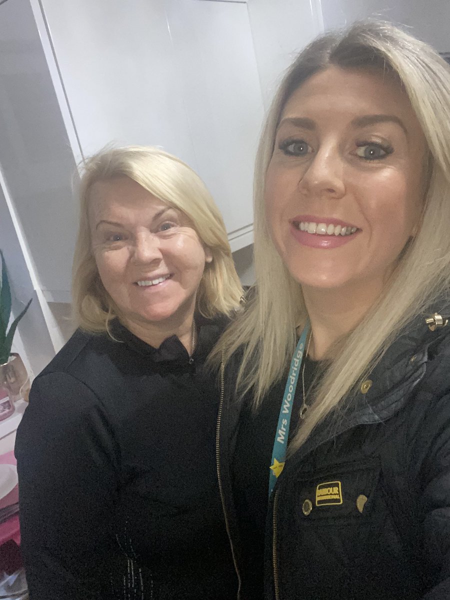 #healthontheshelf2023 Day 5: An  early morning selfie with my lovely Mam who supports me everyday- today she was in my house super early so that I could shoot off to school. Diolch Mam! <a href="/TCS_HWB/">Health & Wellbeing</a> <a href="/TonyrefailLLC/">Languages, Literacy and Communication</a>