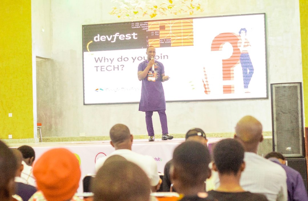 iwualaval's tweet photo. Was nice speaking on the topic "The Business Of Tech" at devfest Aba.
#devfest #devfestspeaker #devfestaba #businessoftech https://t.co/wUrUPXG7YI