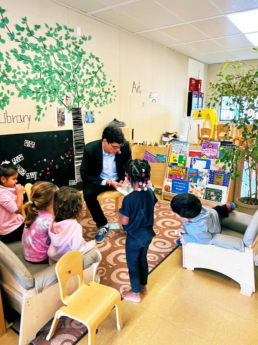Storytime with <a href="/SenJoshBecker/">Senator Josh Becker</a> at <a href="/AllFiveSchool/">All Five</a> 

We’re thankful to the Senator for being an #ECE champion! 

#BuildUpSMC
#earlylearning 
#childcare