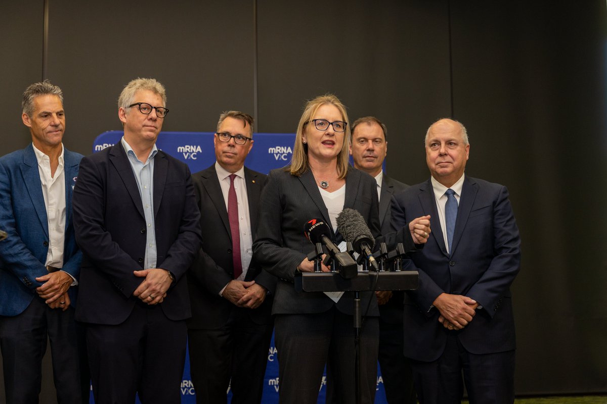 A related deal announced by @JacintaAllanMP harnessing the expertise of @PeterMacCC will allow @BioNTech_Group to deliver precision therapies for hard-to-treat cancers for up to 4,000 Australians. End-to-end R&D and mRNA clinical-scale manufacturing will change and save lives.