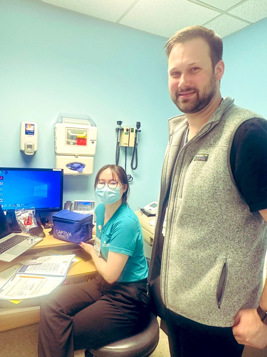 Incorporating clinical research into residency education @wakeforestmed enhances critical thinking, #EBM & cultivates future leaders in healthcare! Kudos to our #CAPTIVA resident champion @justinthorson @WakeNeuroRes for leading the recent enrollment 🧠 @BrianHoh1 #StrokeNet