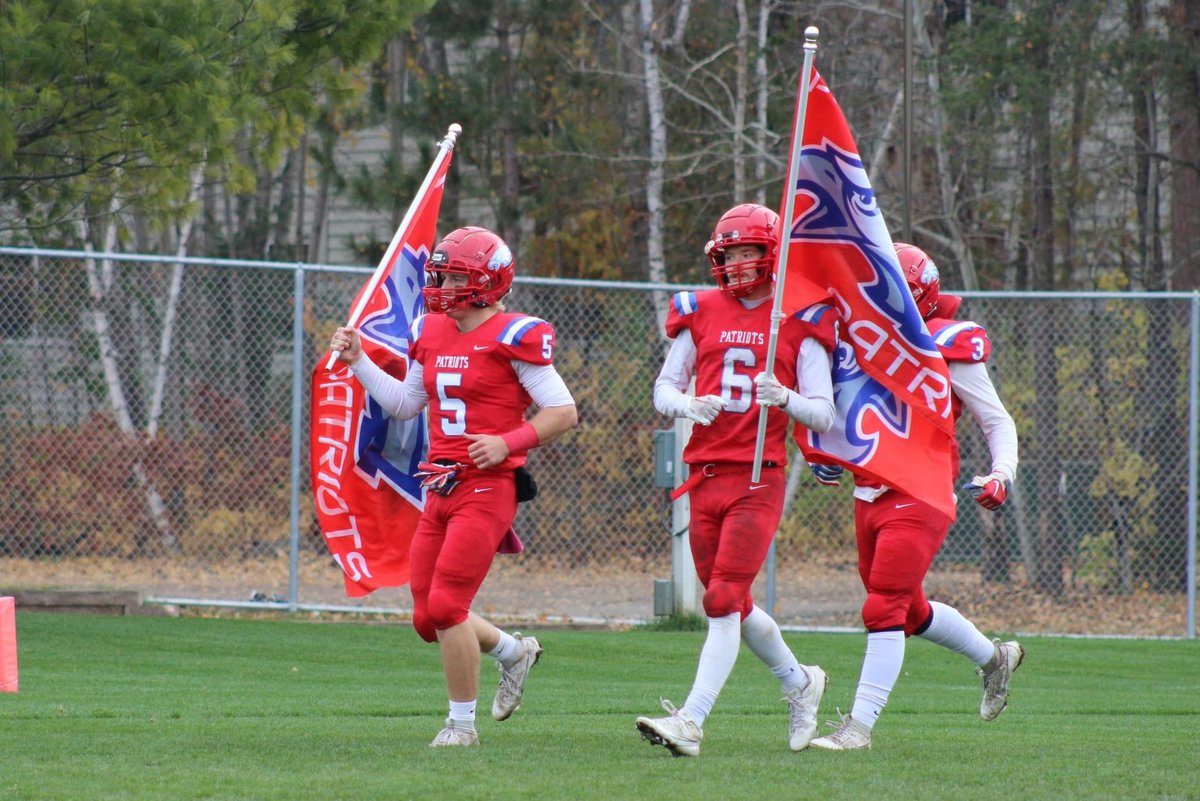Wrapped up a successful senior season and I am very thankful to have played with such a great group of guys. 

Stats:
82 for 1,251 yds passing 
55.41%
Avg. 125 yds/game
15/7  TD/INT
2 Rushing TDs

8-2 Record