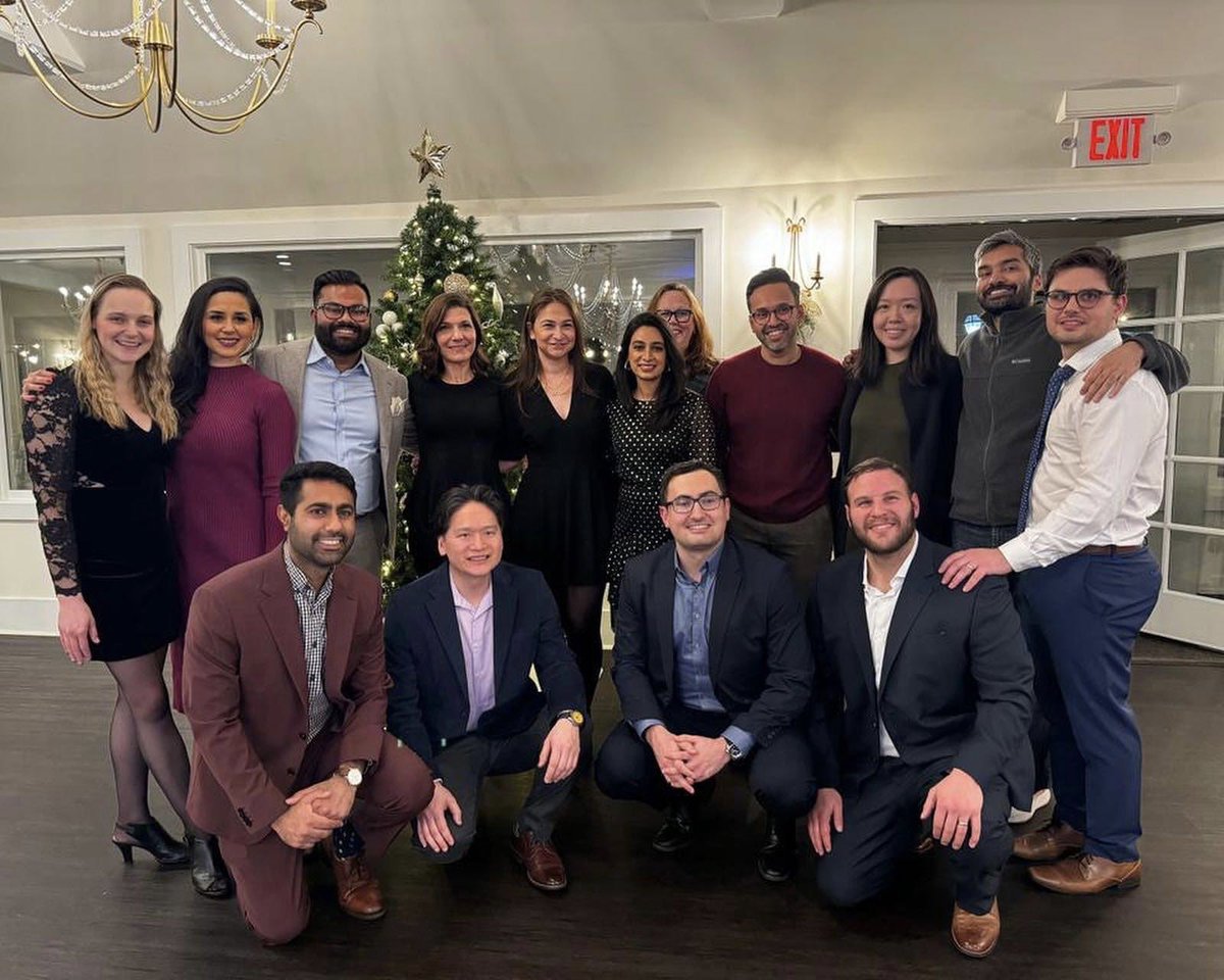 Happy holidays from our GI family to yours #GITwitter @ArceliaGuerson @ArujChoudhry @FarahMonzurMD @MichaelClores5 @LionelSDSouza @NeilNadparaMD @AsimSKhokhar @JonSteinbergMD @MeeraBhardwajMD @LeslieKlyachman @kullah @JonathanBuscag1 @StonyBrookGI @sbudeptofmed