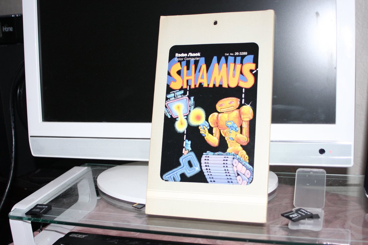 Rondelvo's tweet image. I remember seeing these in a shelf in a Radio Shack store in Toledo, Ohio in the 1980&apos;s Art is so different than Reality but it sells!
#colorcomputer #coco #tandy #RadioShack #tandyandradioshackvintage #8bit #coco3 #ronsgarage #thecoconation