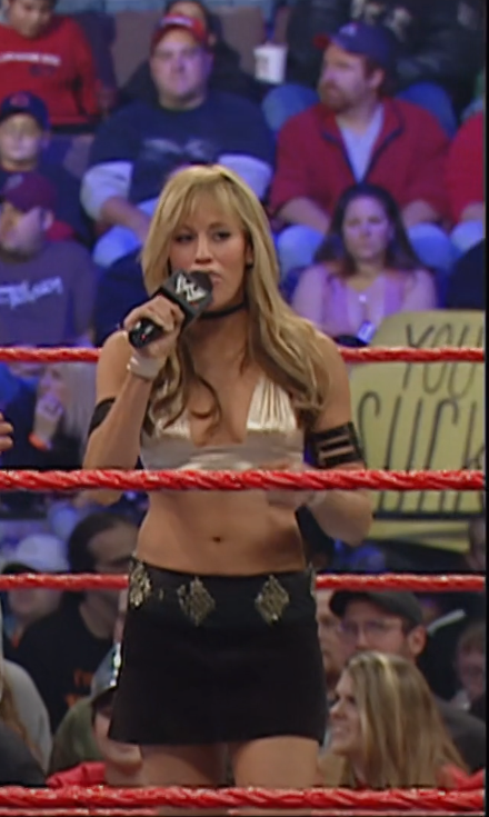 esteban_angle's tweet photo. Lilian García Atuendo que sale en Smackdown vs Raw 2007 & 2008 (RAW 09 de Enero 2006) #SVR07 #SVR08 https://t.co/XjZF7gIGAT