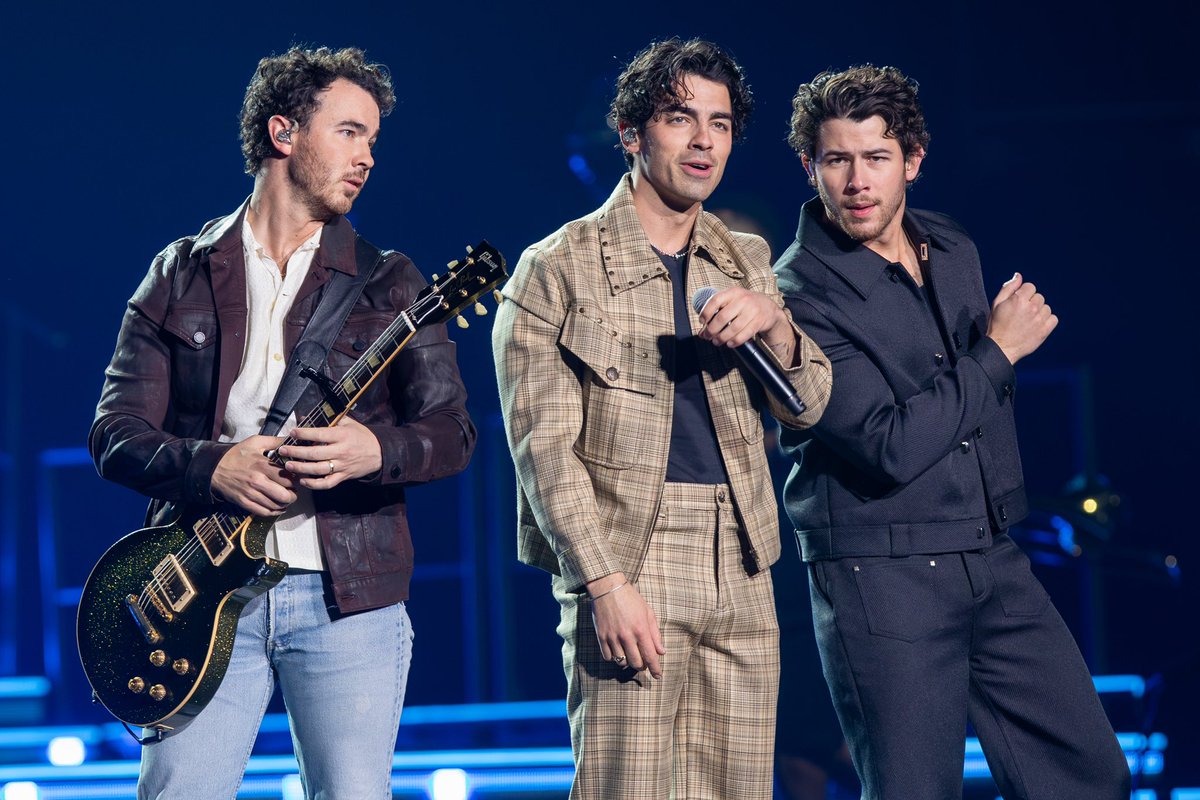 PruCenter's tweet photo. Wishing we had a little longer with the @jonasbrothers 😭

Thank you for bringing two incredible shows to #PruCenter! https://t.co/XndDhJZrI1