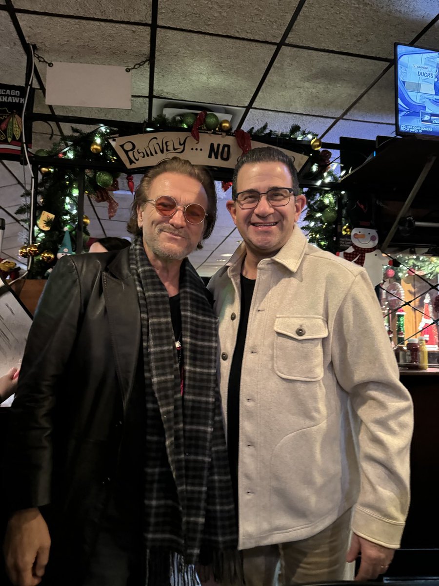 CFPSal's tweet image. ⁦@U2⁩ thank you for the pic and your time.