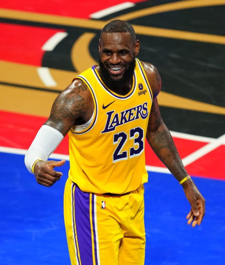 LeBron James acaba de anotar o jogo com pelo menos 30 pontos MAIS RÁPIDO da história do Los Angeles Lakers

22 minutos