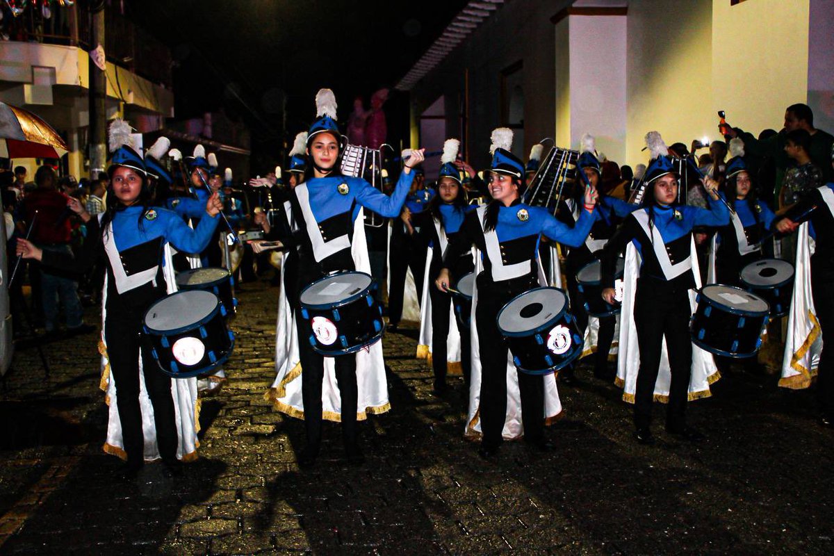 Canal8_hn's tweet image. 🇭🇳 Por último, la temática engloba elementos como las catrinas, los alebrijes, la poesía y la belleza de nuestro país.

📸 𝐂𝐫𝐞́𝐝𝐢𝐭𝐨𝐬 𝐚 𝐧𝐮𝐞𝐬𝐭𝐫𝐨 𝐩𝐞𝐫𝐢𝐨𝐝𝐢𝐬𝐭𝐚: Jaffet Alvarado.

#Canal8 #C8Noticias #Secapph #Turismo #ChimeneasGigantes #SantaBarbara #Trinidad…