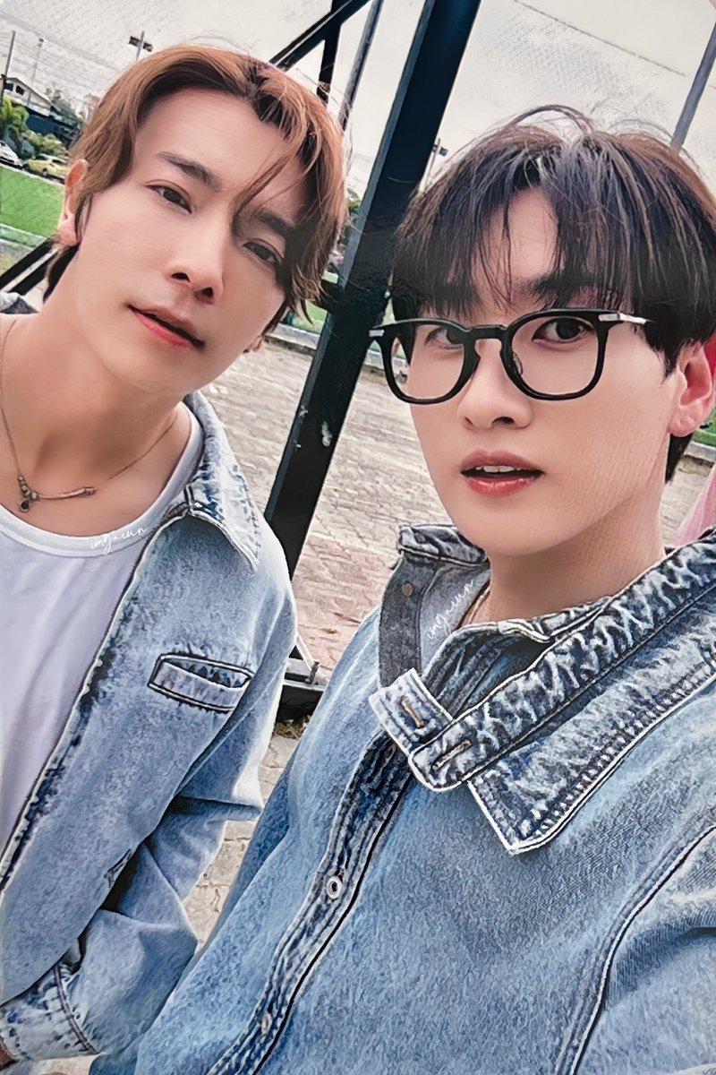 imgaeun99's tweet photo. 생각보다 더 귀여운데🥹

yzy <Super Junior D&amp;E Special Holiday> 포카

@donghae861015 @AllRiseSilver 
#은해
#슈퍼주니어DnE
#슈퍼주니어 #SUPERJUNIOR
#동해 #DONGHAE #은혁 #EUNHYUK https://t.co/RXp7k284BE