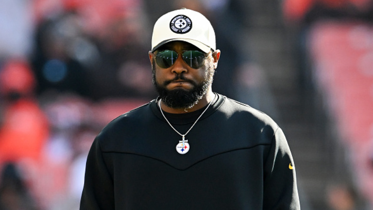 nflrums's tweet photo. The Pittsburgh Steelers have had a rough 4 Days:

 Lost to 2-10 Arizona Cardinals
 Lost to 2-10 New England Patriots