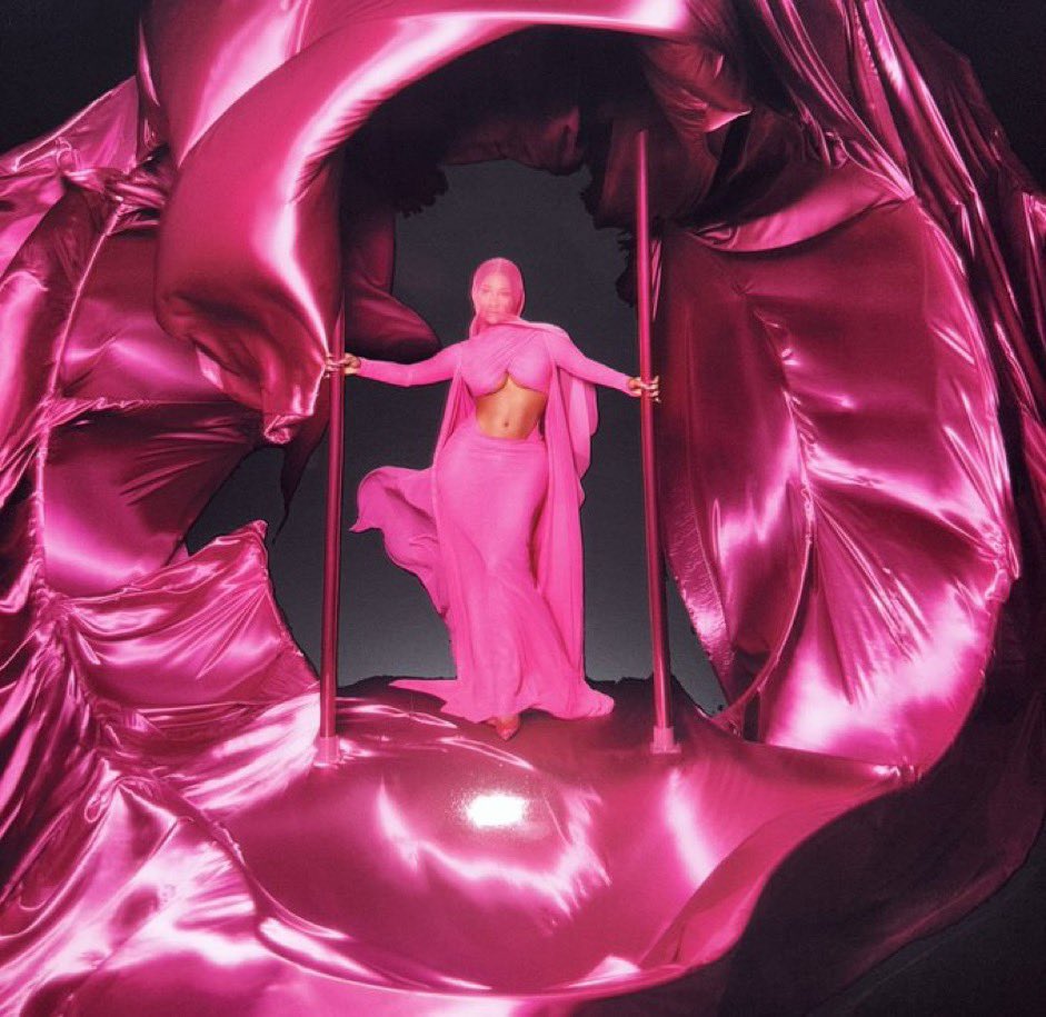 WriteARapSis's tweet photo. HAPPY BIRTHDAY NICKI MINAJ https://t.co/AhORt8EOd0