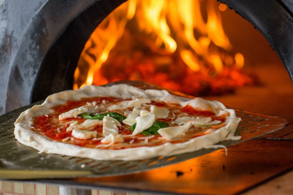 @historyinmemes Italy is the inventor of the pizza.  Because the pizza is served all over the world, it has so many variations. If you would like to taste a real authentic pizza, then you have to visit Naples. That’s where the pizza originated.