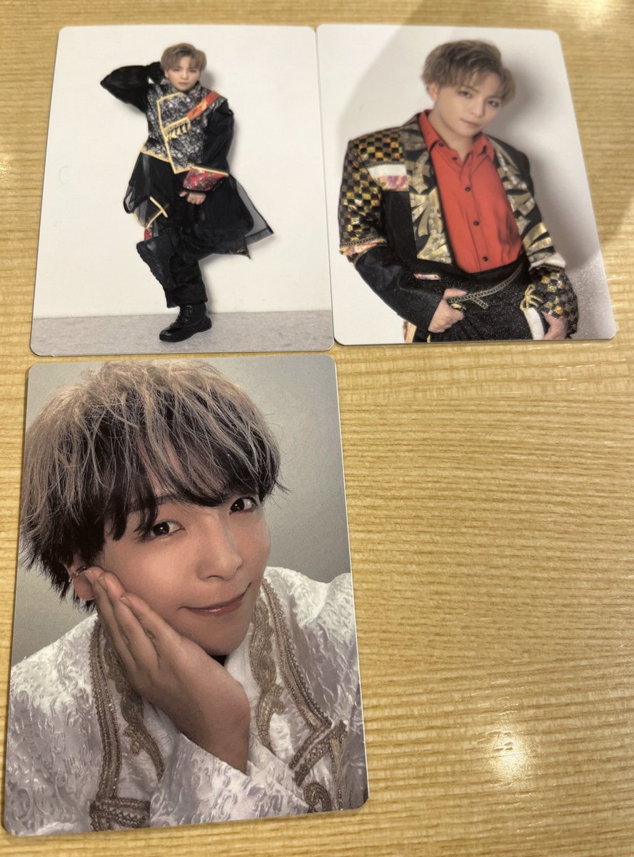 nuko0506's tweet photo. MeseMoa. めせもあ。 チェキ トレカ ステッカー

譲→水、濃桃、薄桃、茶、赤、緑

求→翡翠（WW優先）

ステッカーはうの口をしているもの���求めております。

本日のお取引でお願いします。 https://t.co/YIIl3WZODJ
