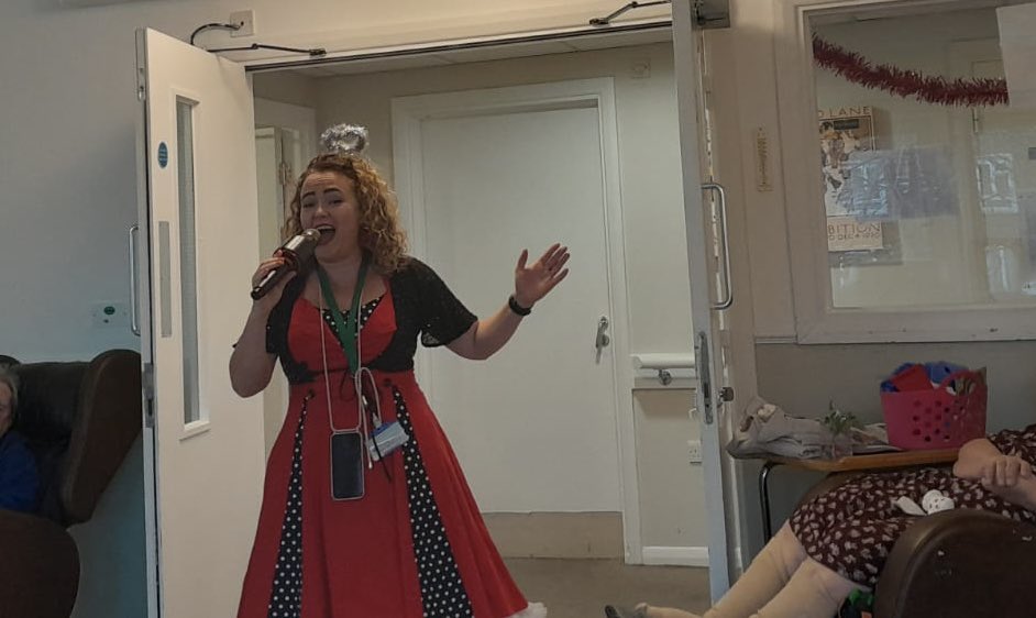 Nicola Gossip (@nicolagossip) on Twitter photo Visits to #highburynewpark Carehome <a href="/LSmochina/">Lia Smochina ๐</a> <a href="/careuk/">Care UK</a> & <a href="/WhitHealth/">Whittington Health NHS Trust</a> spreading Xmas cheer across the wards whilst they decorate <a href="/KiBcharity/">Kissing It Better</a> Visits to #highburynewpark Carehome <a href="/LSmochina/">Lia Smochina ๐</a> <a href="/careuk/">Care UK</a> & <a href="/WhitHealth/">Whittington Health NHS Trust</a> spreading Xmas cheer across the wards whilst they decorate <a href="/KiBcharity/">Kissing It Better</a>