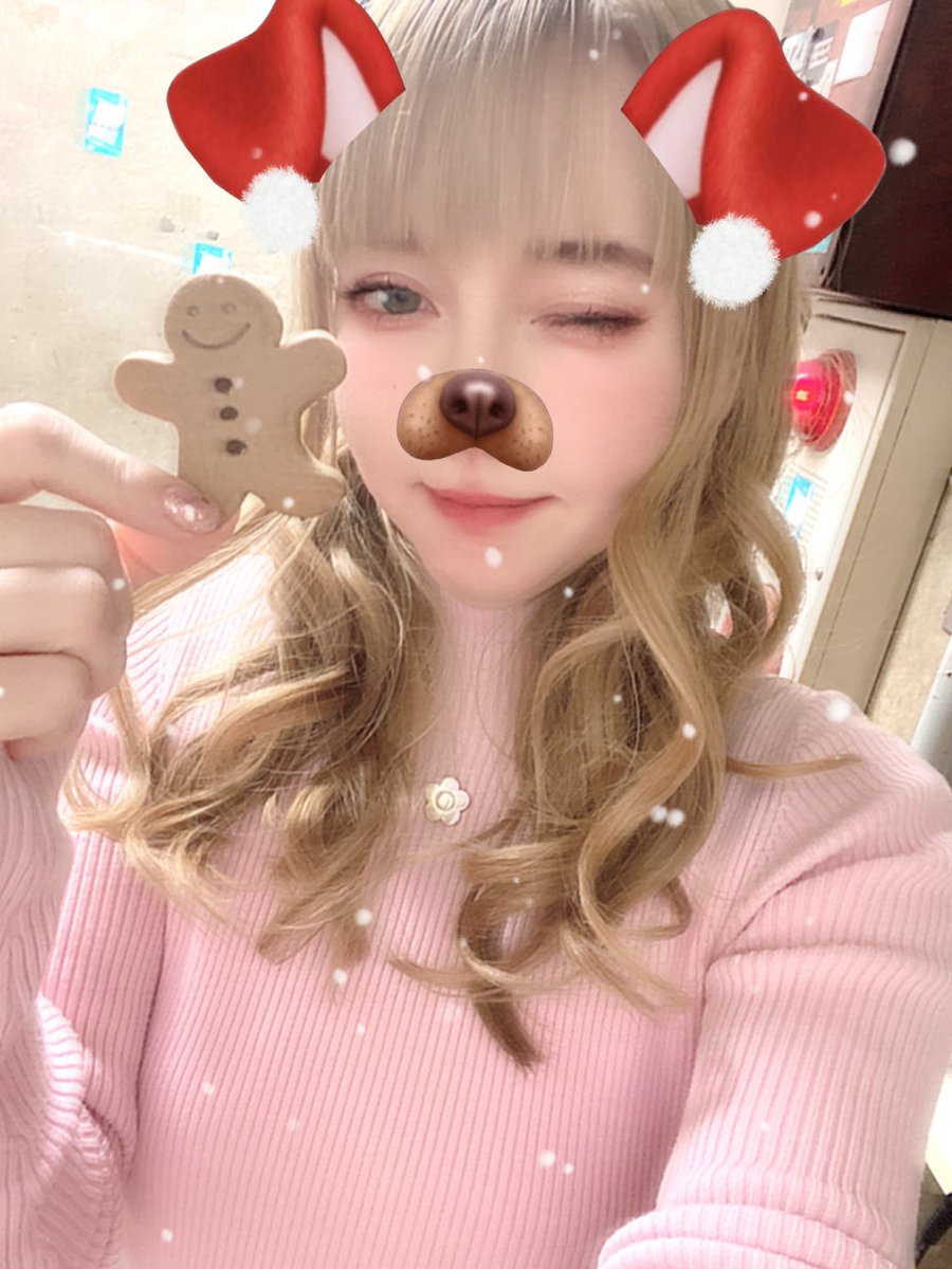 connienakamura's tweet photo. 〜訂正の為再投稿〜

こににちは🎄

次回のライブはミニワンマンライブ12月12日(火曜日)です⛄️

この他に12月17日(日)兵庫県明石市ウォーターフロントパークさんで開催のアメ車イベントで歌わせて頂きます、お楽しみに🚗

是非遊びに来て下さいね🎵 https://t.co/ZWJrwx41AR