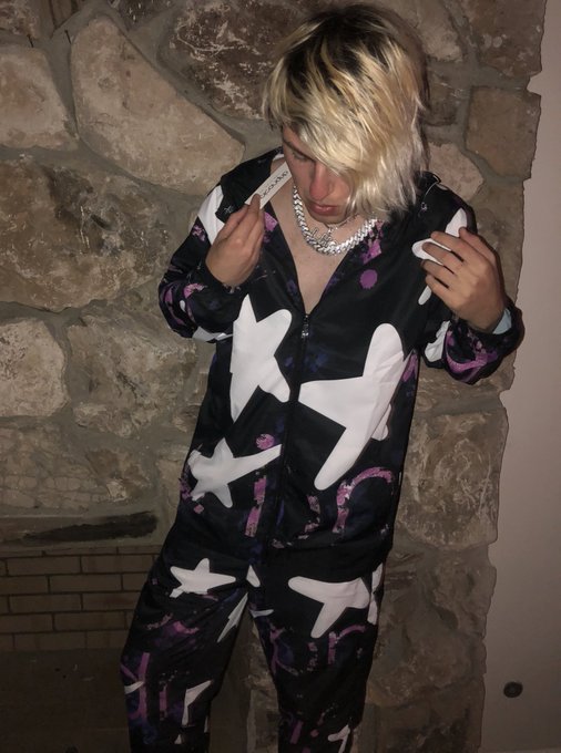 Dripnosis Astro outfit is literally some next level extra terrestrial designer fashion. We infused the<a href="/tag/hot"class="tags"><span>#hot</span></a><a href="/tag/drippin"class="tags"><span>#drippin</span></a>