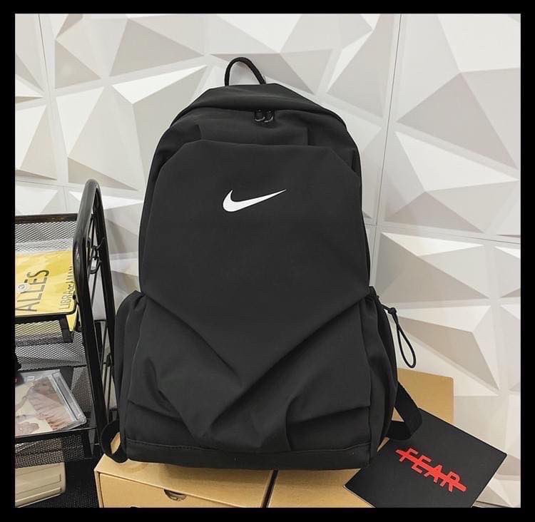 Đây là sản phẩm mà mình bán được rất nhiều khoảng 2 năm trước. Balo Nike Fake. Anh em thử tham khảo và cho mình ý kiến về sản phẩm này với hehe
