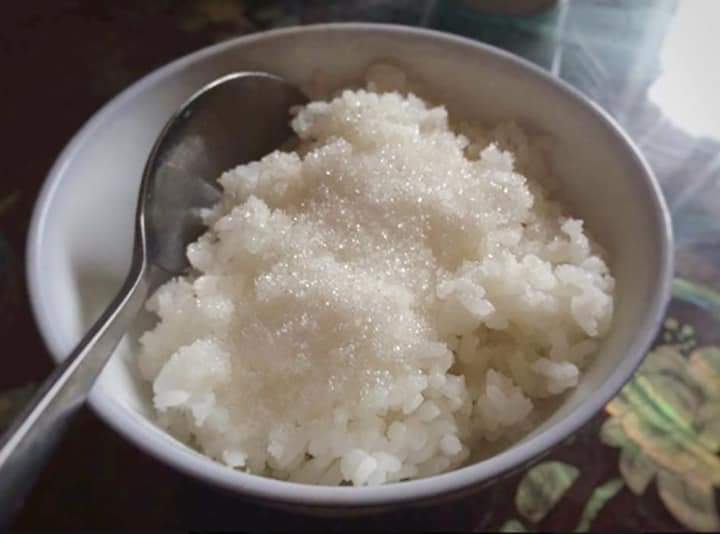 Lớn rồi mới thấy bản thân mất đi nhiều điều quý giá: Mất đi sự hồn nhiên vô tư, mất đi tiếng cười đùa giòn tan, và thấy mình thật lạc lõng giữa biển đời mênh mông.
Tuổi thơ ai đã từng ăn món này???
#127มาแล้วคับจารย์