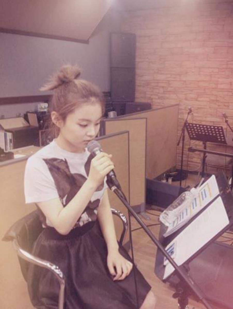 thornlog's tweet image. 𝙲uando les digo a partir de hoy esta es de mis canciones favoritas, no les miento, prometo que #fo͜͡revᥱr·𝕥u𝕟ēs me tiene hasta aprendiendome la canción para hacer cover 🎤♡ próximamente como una joyita como el #𝐬āvagᥱ가다·rēt𝕦rn lo merece muchísimo, amamos forever.