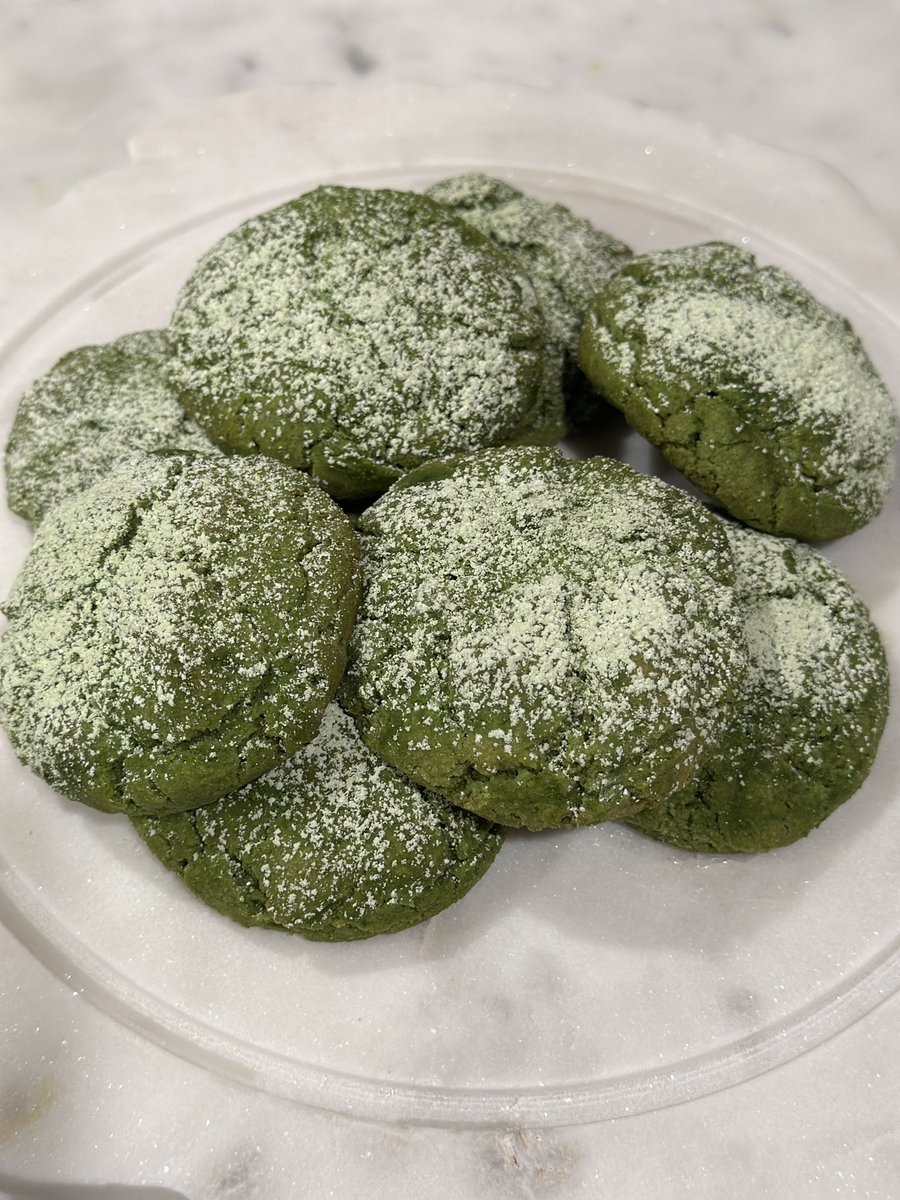 matcha cookies i made today 😚♥️ https://t.co/pe4RBOQhjN