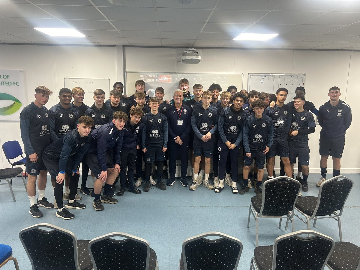 A great session yesterday with the youngsters of Peterborough Utd a really great set of lads who’s manners were impeccable! A credit to all the staff at the club. @LFEonline @theposh 
#safeguarding
#safeguardinginsport
#wellbeing