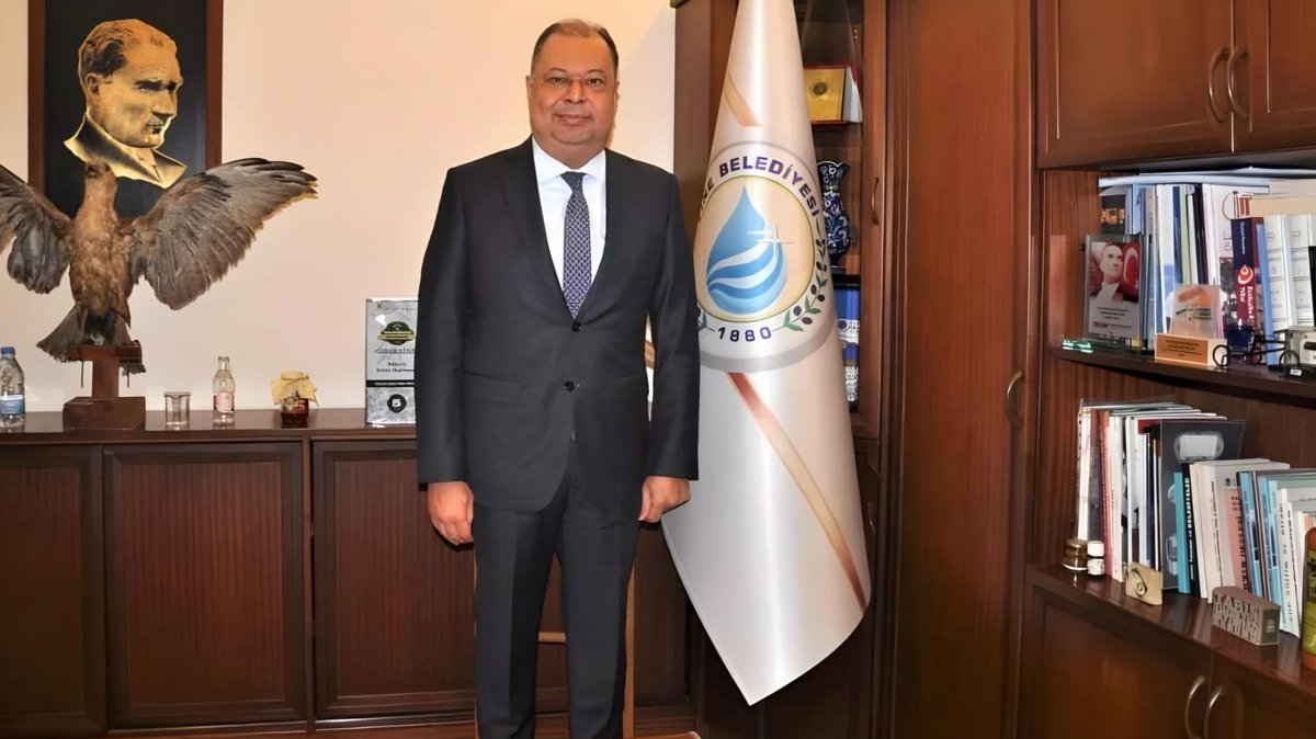 Tedavi gördüğü hastanede vefat eden Çine Belediye Başkanı Enver Salih Dinçer’e Allah’tan rahmet; ailesine ve yakınlarına başsağlığı diliyorum.