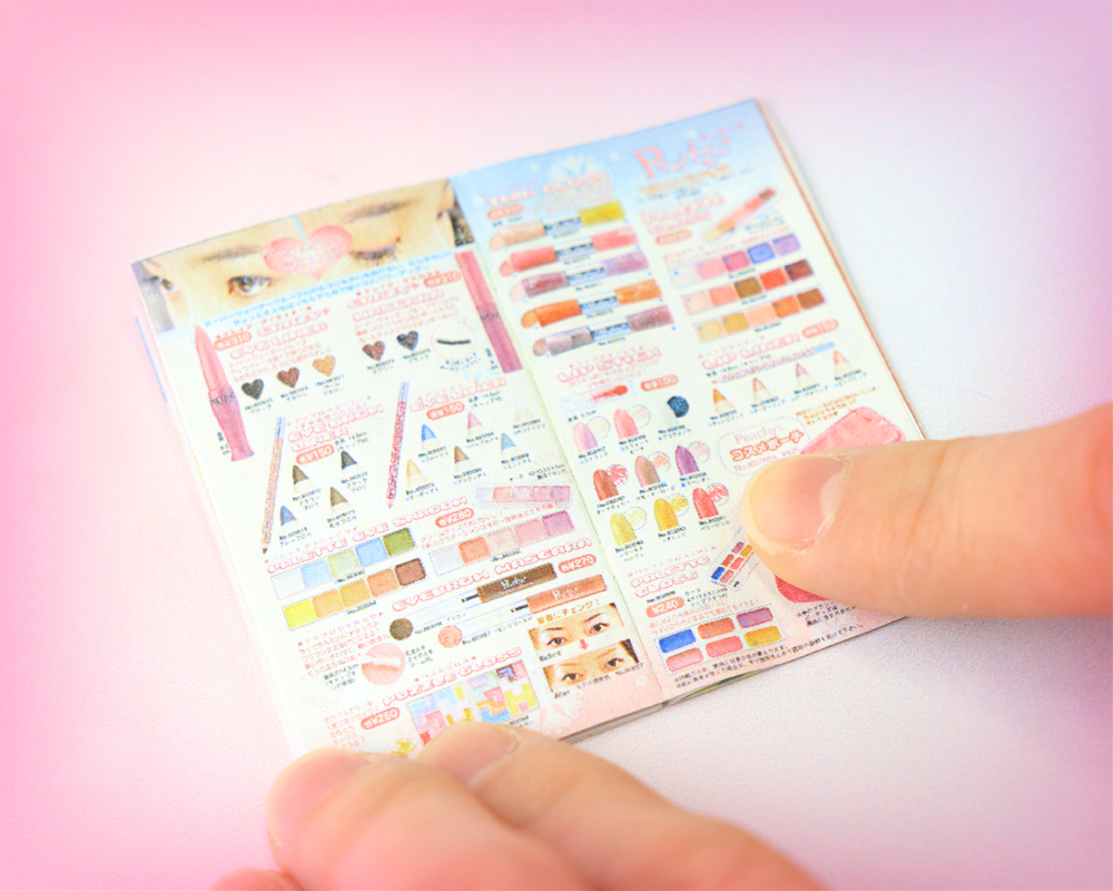 サンホ のなつかしカタログが、豆本に！ おまけで、キラキラチャーム