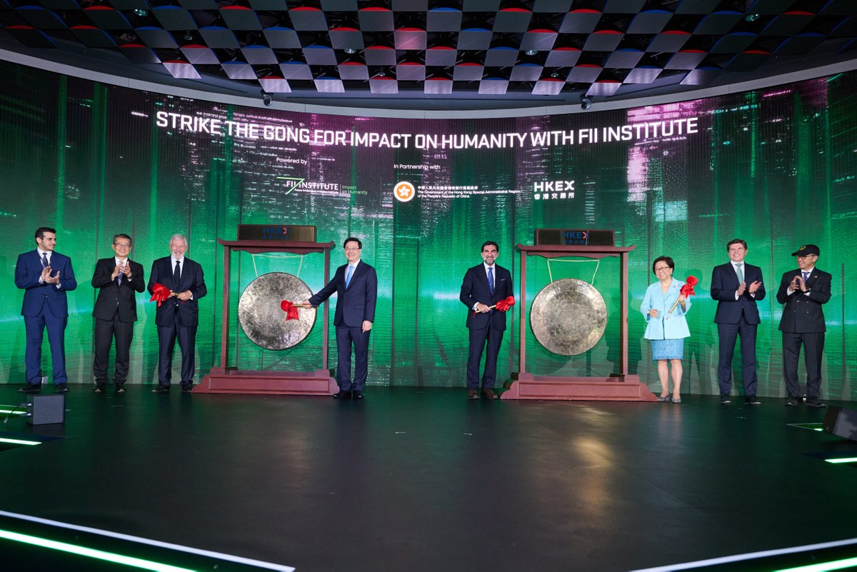 PIF_en's tweet image. #FIIPriority summit is a global call to action, uniting leaders, bridging perspectives, and addressing pertinent issues. For 2 days the Hong Kong edition brought together the world’s leading minds to solve challenges, share knowledge and drive investment toward a brighter future.