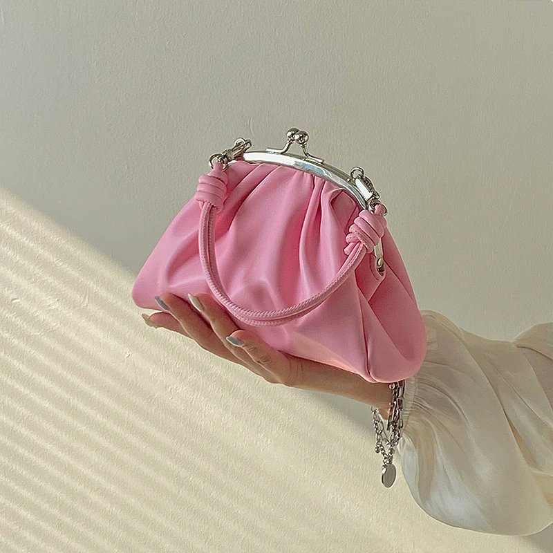 Tas Clip Ceruk
⭐4.9 shope.ee/4AZvbtXXKX
