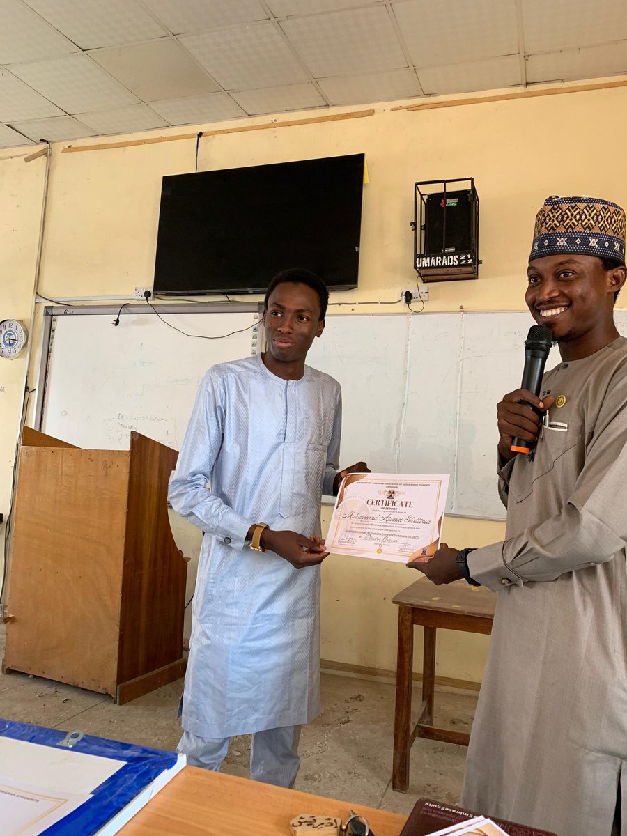 UmaradsU's tweet photo. PRESENTATION OF CERTIFICATE OF SERVICE TO 12 UMARADS COMMITTEE MEMBERS

Certificate of service was presented to Directors, Sec Gens and Liaison officer of various committee.

The association appreciate their support, service and contributions to the successes of the 14th UMARADS. https://t.co/howPRl2Wpf
