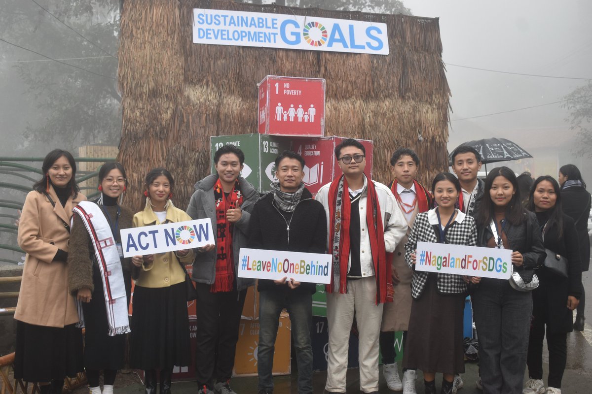 It's raining attendees at the 'SDG One Stop Destination' at #HornbillFestival2023 #Day8. Come and celebrate the fun with us while learning about #NagalandForSDGs. @MyGovNagaland @dipr_nagaland @tourismdeptgon @Nayanask