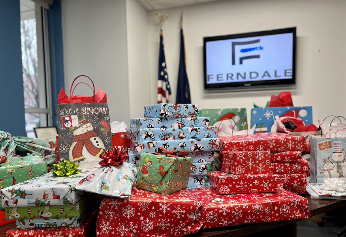 This year, members of the Ferndale Police Department and the 43rd District Court came together to spread holiday cheer to a deserving family. Today we helped fulfill the holiday wishes to a local family with five children. Wishing everyone a happy and safe holiday season ✨