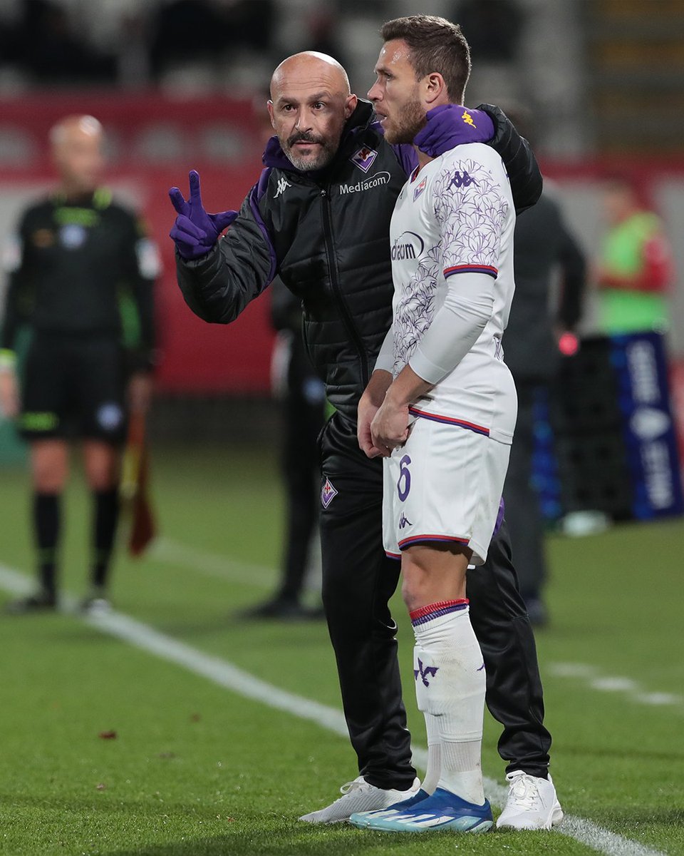 Italianismo ready to close out the game @ACFFiorentinaEN? 👨‍🏫 #MonzaFiorentina