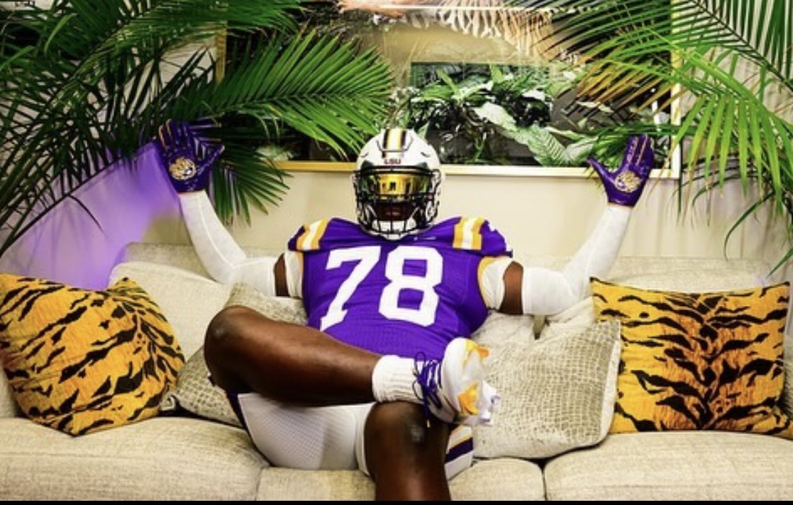 Navy All-American Bowl (@aabonnbc) on Twitter photo Newest LSU Tiger 🐯
2024 All-American Coen Echols (<a href="/CoenEchols/">Coen Echols</a>) has committed to <a href="/LSUfootball/">LSU Football</a>
#GeauxTigers 🐯
#AllAmericanBowl 🇺🇸 Newest LSU Tiger 🐯
2024 All-American Coen Echols (<a href="/CoenEchols/">Coen Echols</a>) has committed to <a href="/LSUfootball/">LSU Football</a>
#GeauxTigers 🐯
#AllAmericanBowl 🇺🇸