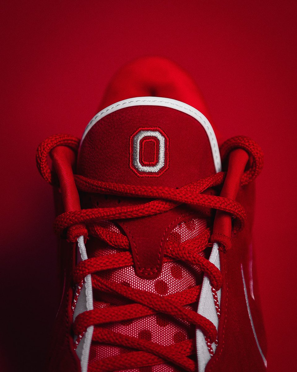 🔥🎁@kingjames and <a href="/nikebasketball/">Nike Basketball</a> hooked us up with a few gifts just in time for the holiday 🙏 

#GoBucks #Team125