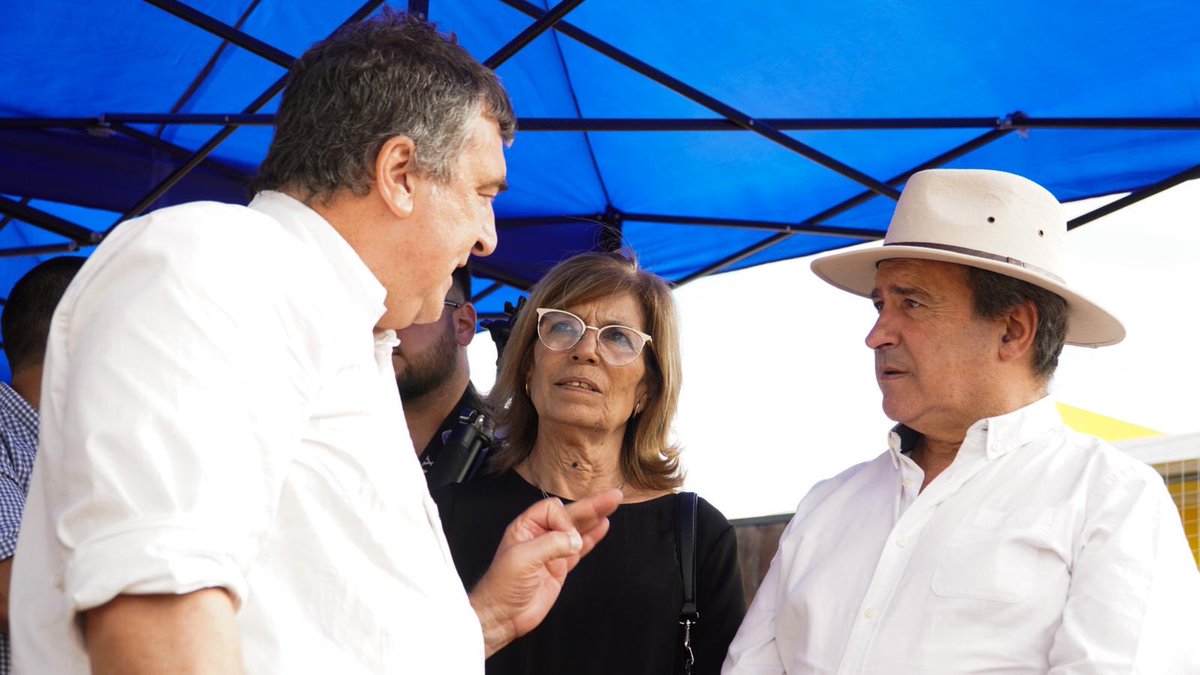 Entrega de Viviendas del Plan Juntos!!! El Ministro Lozano, el Vice Hackembruch y el Director del Juntos nuestro Rody Masías exultantes de alegría…obreros comprometidos…familias contentísimas…Estuvimos con ⁦<a href="/jose_yurramendi/">Jose Yurramendi</a>⁩ y ⁦<a href="/CarmenTort3000/">Carmen Tort González</a>⁩