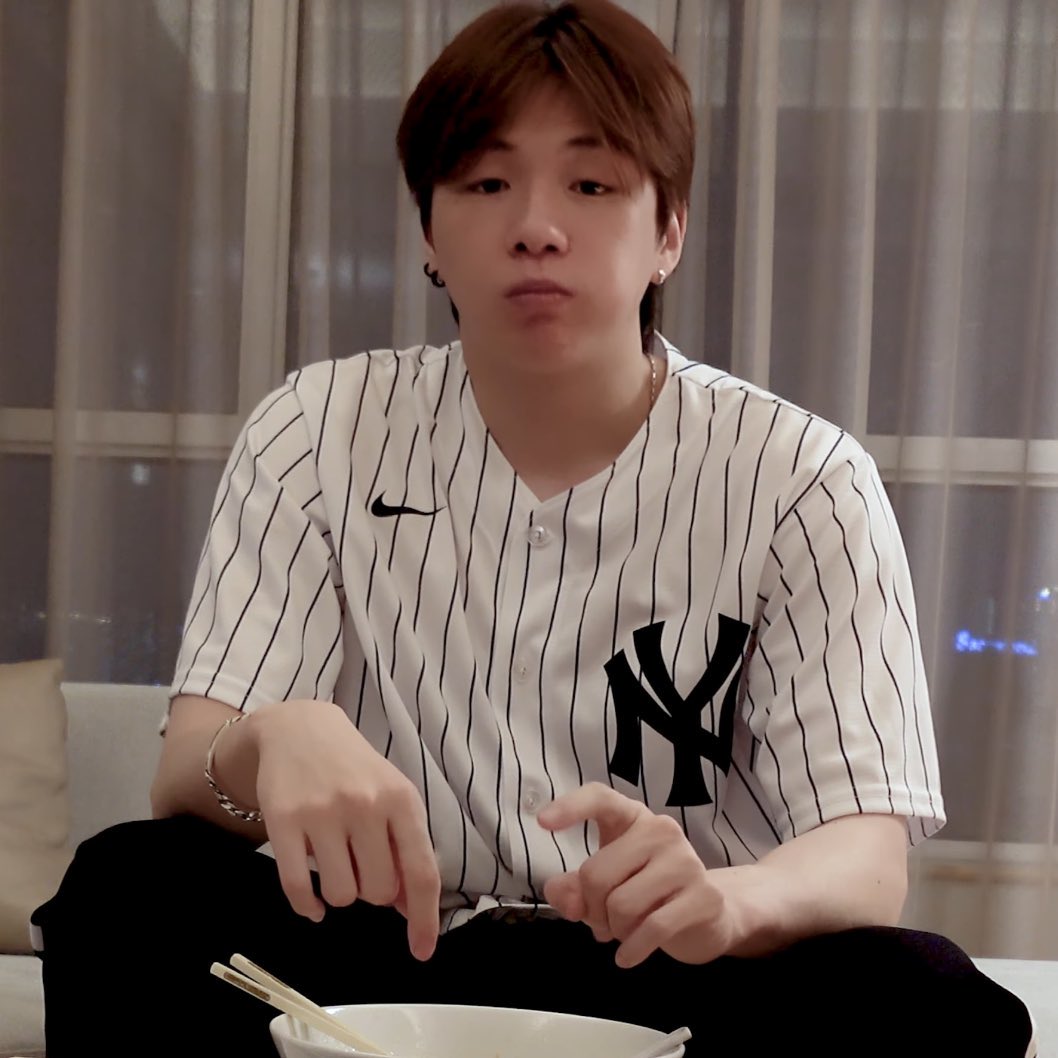 อพอ ; - บีบแจ้มเทอดังปี๊บ!💛💜 tweet media