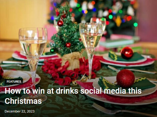 Use an iphone and the contents of your cellar this Christmas to show your peers that you are MUCH BETTER THAN THEY ARE in every way.
fake-booze.com/features/win-a…