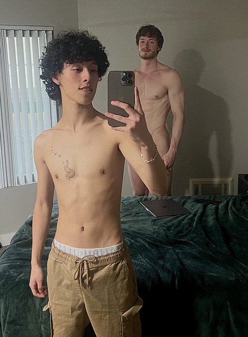 Happy holidays!!!🎁  My OF is 40% off for the rest of the year!🎄  @Tim_Onlyfans and I made a new video<a href="/tag/asian"class="tags"><span>#asian</span></a>