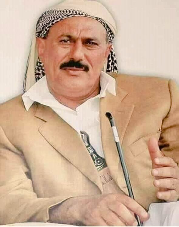 يا ابناء شعبنا اليمني العظيم
يدرك أعدائنا أنه لا مناص لتحقيق أهدافهم إلا عن طريق خلق بيئة يملؤها الكراهية بين أبناء شعبنا اليمني
يا ابناء شعبناالبطل عليكم ان تعلموا أن عدونا واحد وأن هذا الوطن وطن الجميع وحق علينا الدفاع عنه واول وسيله لهزيمته تبدأ من منطلق ترسيخ ثقافة الحب بين