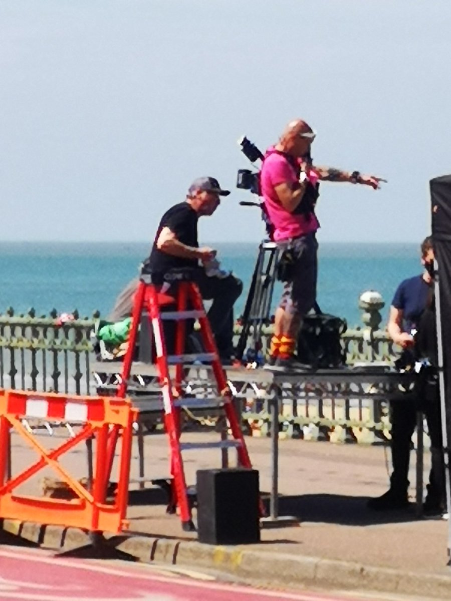 GaryEva04679693's tweet image. Empire of Light filmed in Margate last year. Film crew working hard on Margate seafront.(All photos Gary Evans) #garyevans #GoFundMe #Getsupport