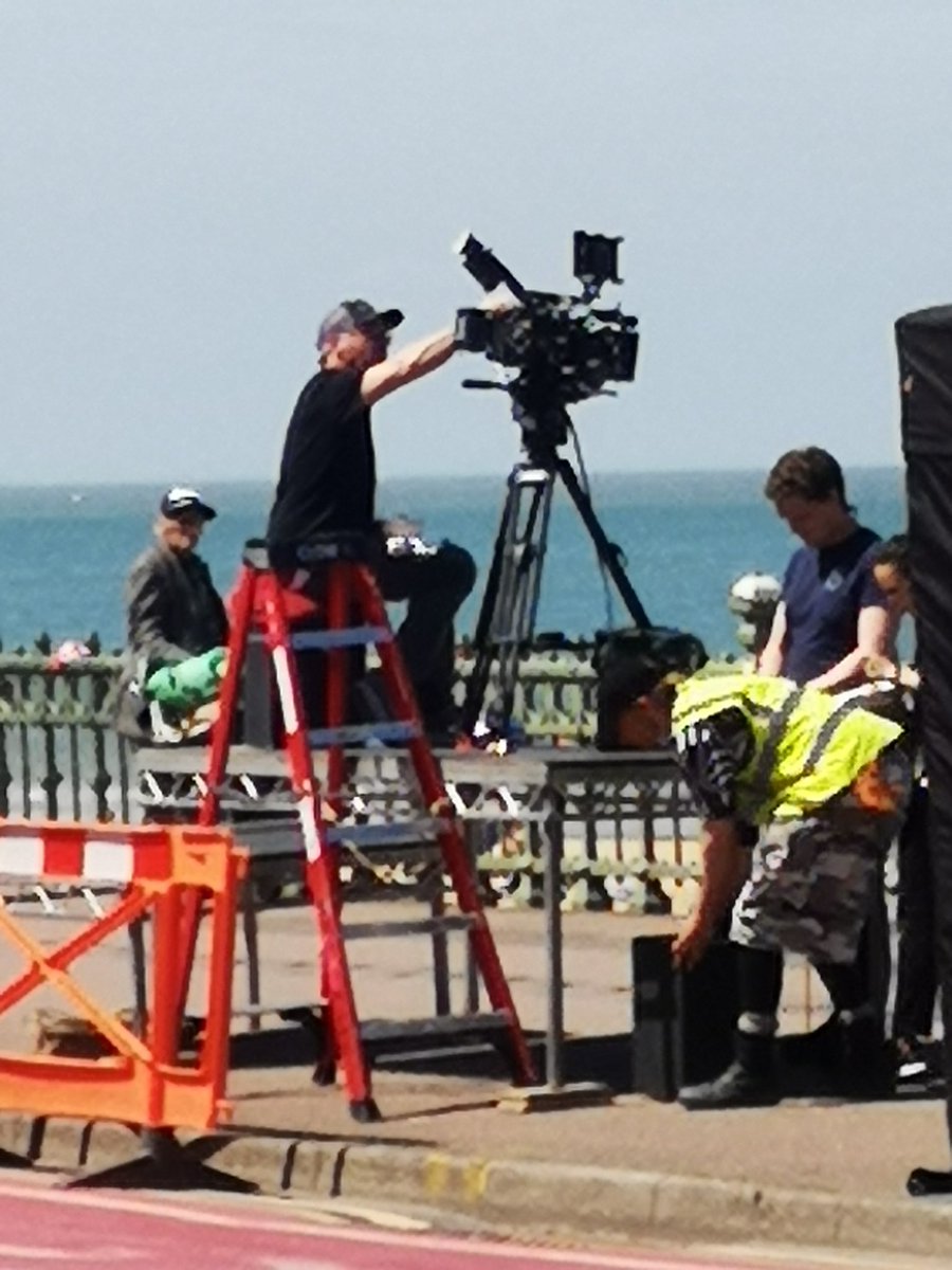 GaryEva04679693's tweet image. Empire of Light filmed in Margate last year. Film crew working hard on Margate seafront.(All photos Gary Evans) #garyevans #GoFundMe #Getsupport