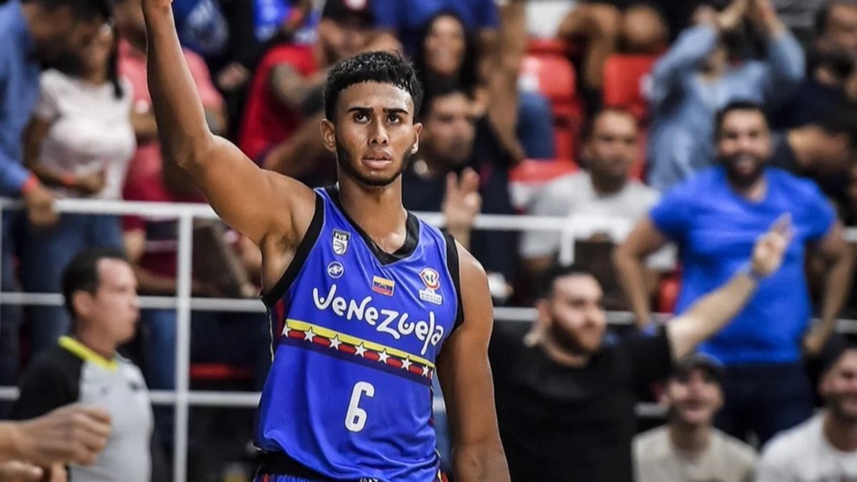 Mi solidaridad y apoyo a los familiares, amigos y habitantes de la parroquia Caricuao por la lamentable partida física de Garly Sojo, estrella del baloncesto venezolano que nos regaló tantas alegrías, colocando en alto el tricolor Nacional.  Hoy se encuentra en los brazos de…