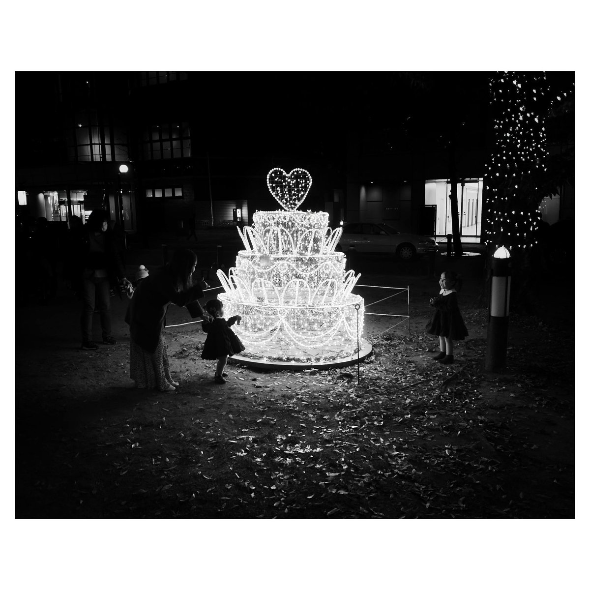 Core Memories

-----------------------

#fujifilm #fujifilmxpro1 #xpro1 #houstonphotographer #texasphptographer #travelphotography #japan #japantrip #japantravel #japanesechristmas #christmaslights #christmas #holidays #people #peoplephotography #blackandwhite