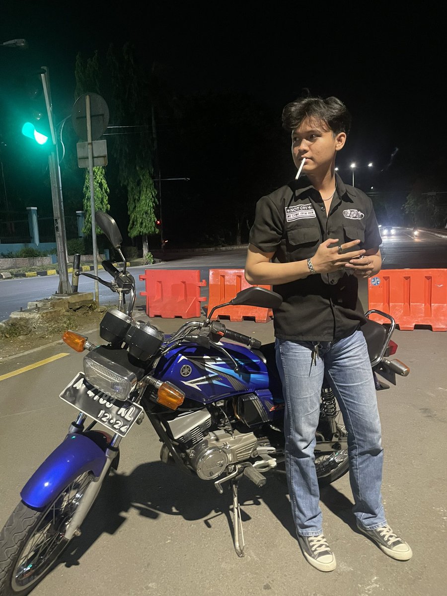 F A J A R tweet media