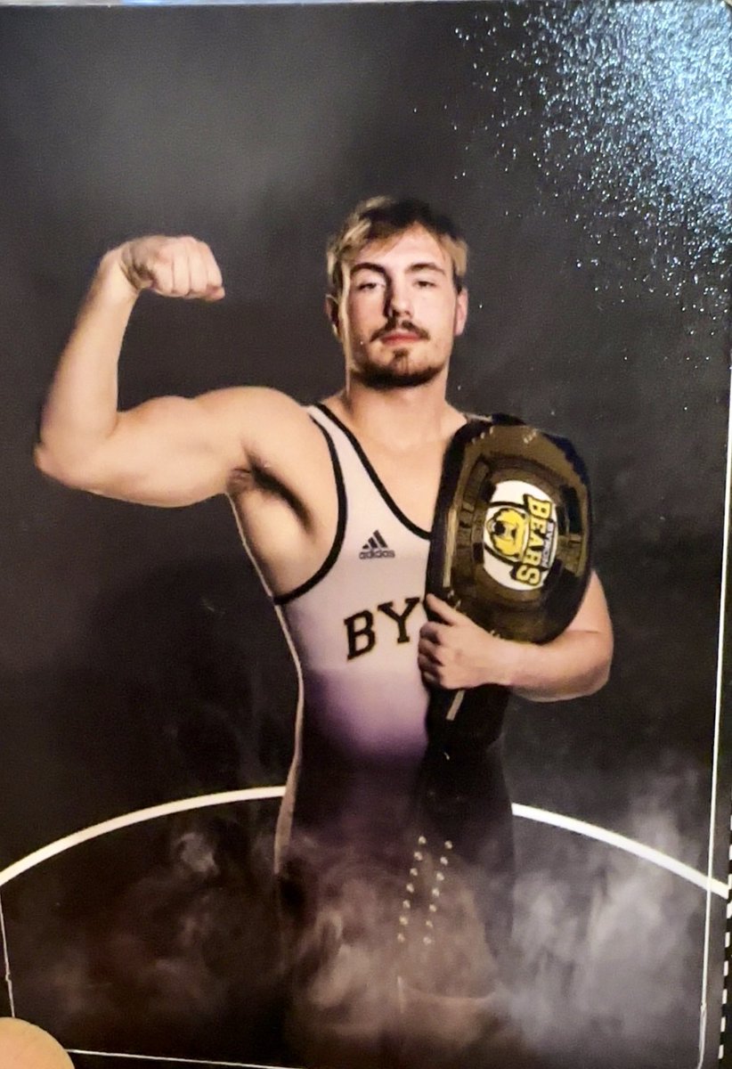 KellyThrives tweet media