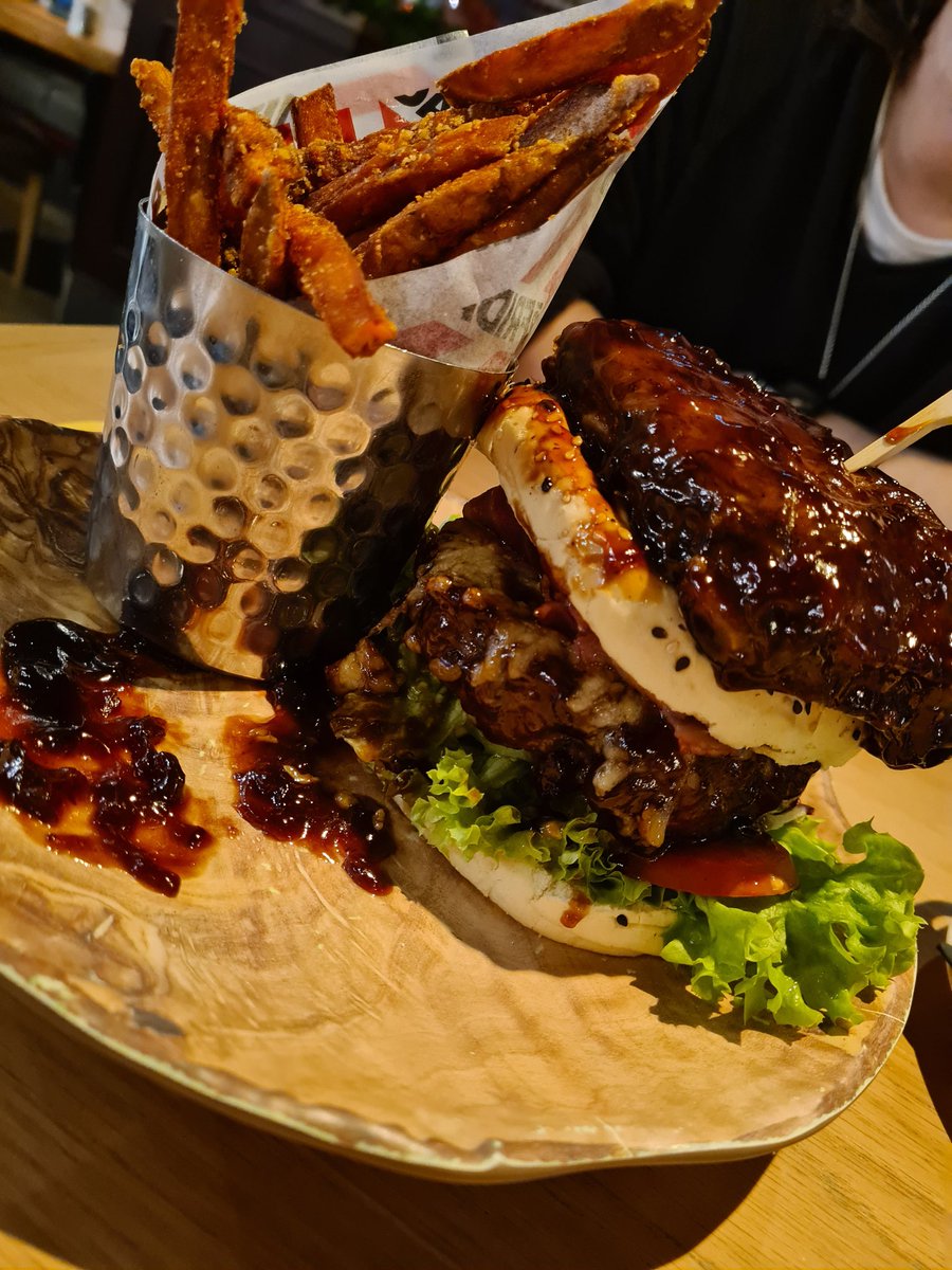GamingBabs's tweet photo. #rotleven @TGIFridaysNL https://t.co/RPzyYPMuyx